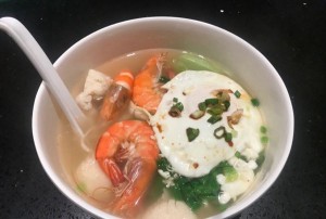 上海金山区漕泾镇附近酒吧招聘现场DJ,(不压工资待遇好的)