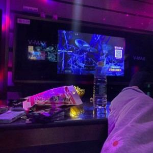 杭州哪有夜场招聘包厢服务员,是否需要具备一定的表演能力？