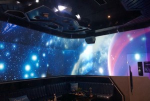 上海中低端夜总会ktv招聘商务迎宾,上班工作轻松吗_