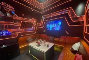 上海翻台高的夜总会ktv招聘商务接待,招聘电话多少