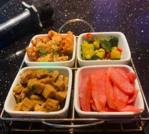 杭州上城区湖滨街道附近ktv招聘女服务员,(不抽台费)