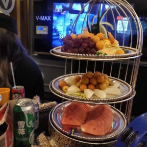 上海浦东新区高桥镇附近夜场招聘包厢陪唱,(不压工资待遇好的)