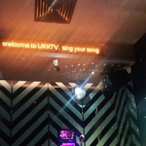 杭州给小费多的ktv招聘包厢管家,夜场如何吸引客人选你？