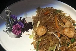 上海松江区车墩镇附近ktv招聘商务接待,全职上班收入多少