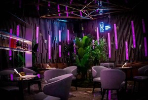 上海哪里有夜场招聘酒水销售员,招聘电话多少