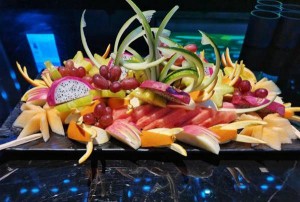 上海奉贤区奉城镇附近夜总会招聘包厢陪唱,(不收入职费,直接入职的)