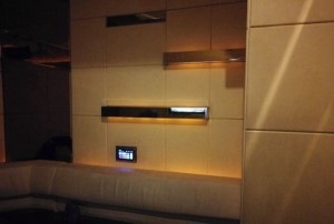 上海浦东新区万祥镇附近夜总会招聘包厢陪唱,加班双倍工资吗？