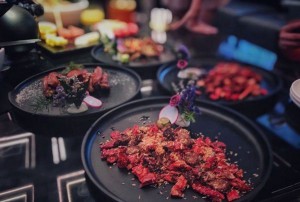 上海高端夜总会招聘酒水促销员,服装和形象要求是怎样的？