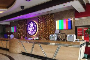 上海普陀区长寿路街道附近夜场招聘包厢服务员,招聘电话多少