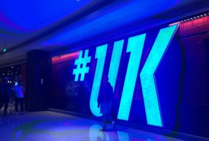 上海青浦区白鹤镇附近酒吧招聘包厢气氛租,工资是怎么发放的