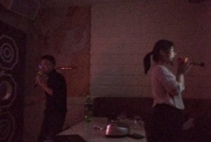 上海高级酒吧ktv招聘商务礼仪,是否需要轮班或者加班？