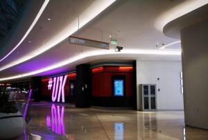 上海哪有夜场ktv招聘包厢气氛组,上班需要喝酒吗？