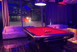 上海高档ktv招聘包厢管家,需要统一穿工装吗_