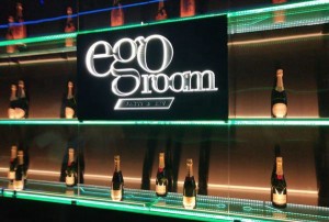 上海给小费多的夜总会ktv招聘酒水销售员,一天能上几个班_