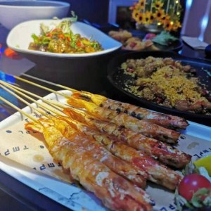 杭州余杭区闲林街道附近酒吧招聘商务接待,上班需要喝酒吗？