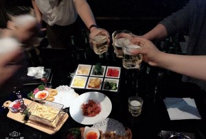 上海黄浦区半淞园路街道附近酒吧招聘包厢陪唱,生意好好上班的