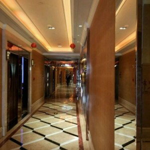 上海静安区附近夜总会招聘包厢气氛租,生意好好上班的